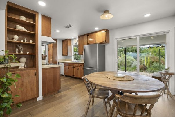 Dining room, Interior, Kitchen, Recessed Lighting, Wood Texture Flooring