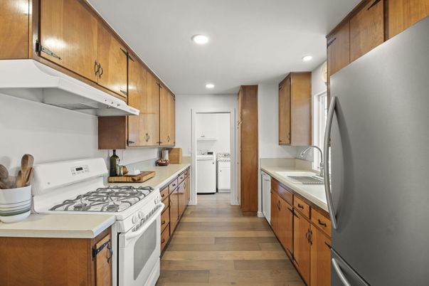 Interior, Kitchen, Recessed Lighting, Wood Texture Flooring