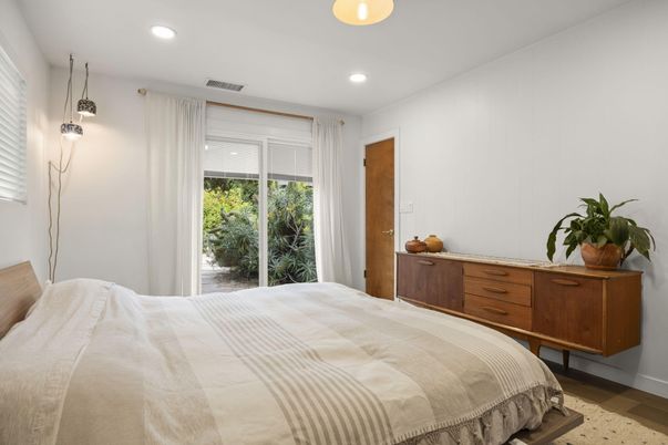 Bedroom, Interior, Pendant Lights, Recessed Lighting
