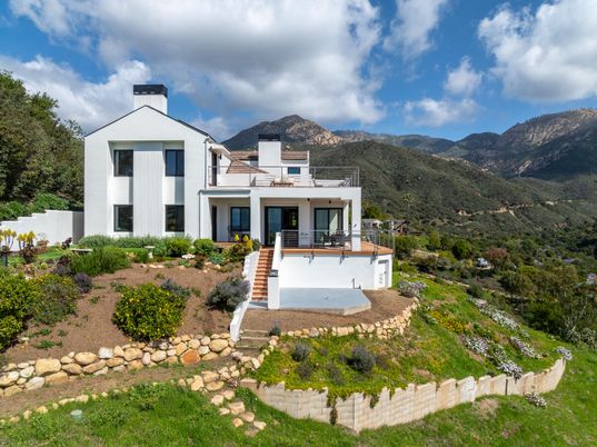 Backyard, Exterior, Facade, Farmhouse