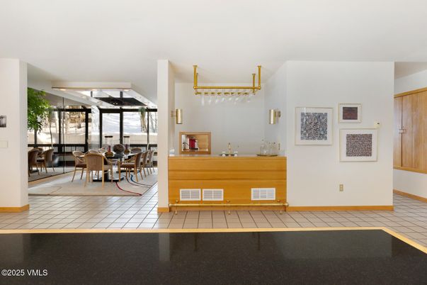 Dining room, Interior