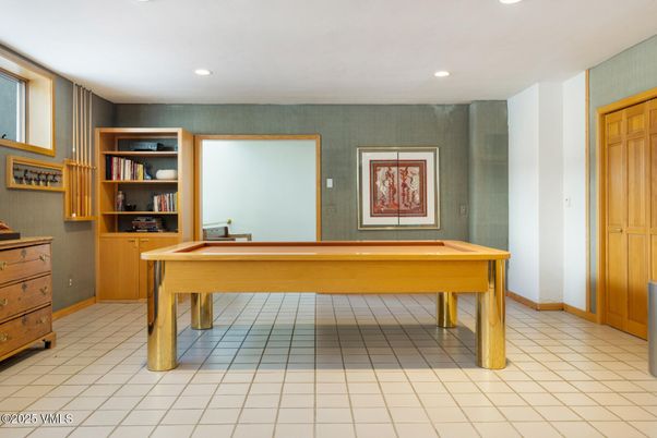 Billiard Table, Game Room, Interior, Recessed Lighting