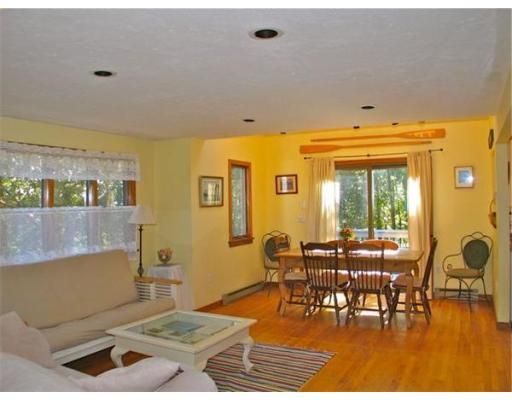 Interior, Wood Texture Flooring, Recessed Lighting, Living room, Dining room