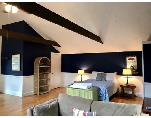 Interior, Bedroom, Wood Texture Flooring, Wooden Beams