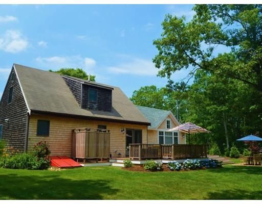 Exterior, Facade, Brick Facade, Backyard, Cape Cod
