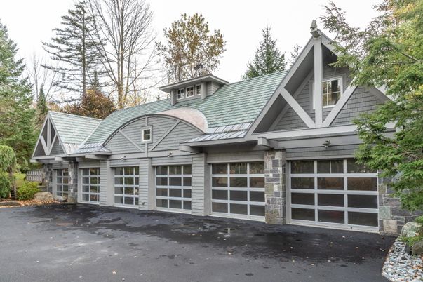 Attached, Exterior, Facade, Tudor Revival