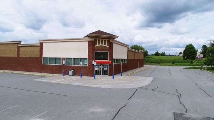 Exterior, Facade, Brick Facade, None