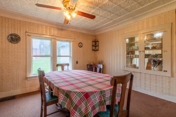 Dining room, Interior