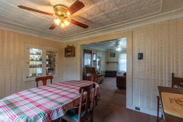 Dining room, Interior