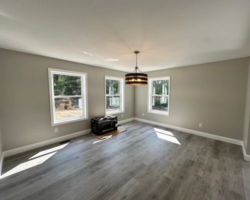 Empty room, Interior, Pendant Lights, Wood Texture Flooring