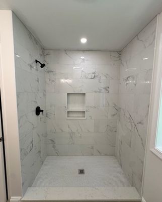 Bathroom, Interior, Marble Walls, Recessed Lighting