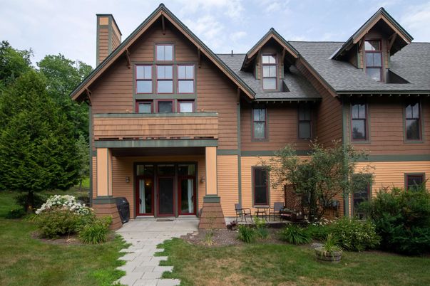 Exterior, Facade, Farmhouse