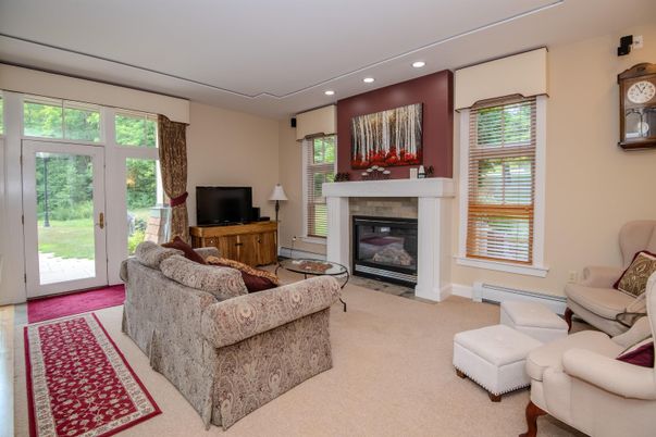 Fireplace, Interior, Living room, Recessed Lighting