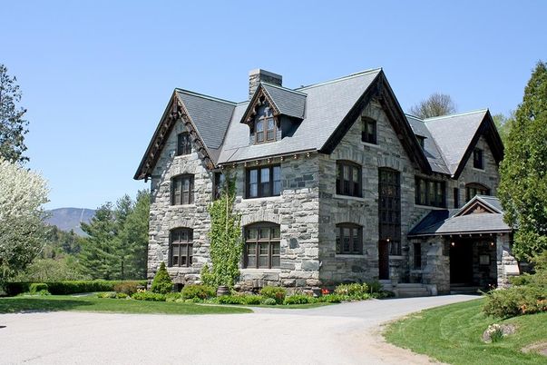 Exterior, Facade, Tudor Revival