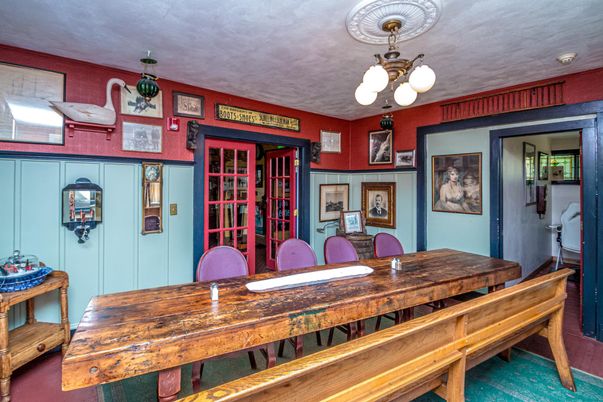 Dining room, Interior