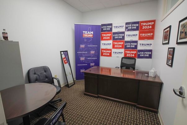 Home Office, Interior