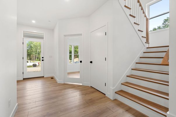 Interior, Recessed Lighting, Wood Texture Flooring