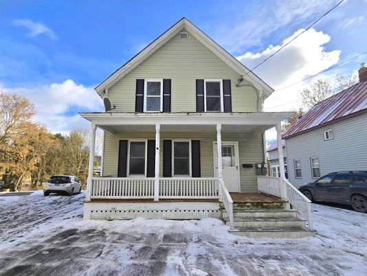Exterior, Facade, Queen Anne Victorian