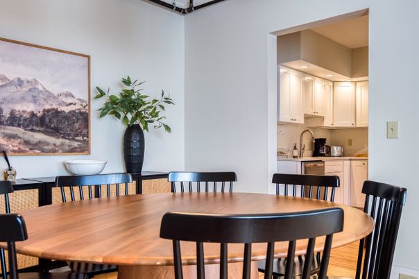 Dining room, Interior, Kitchen, Recessed Lighting