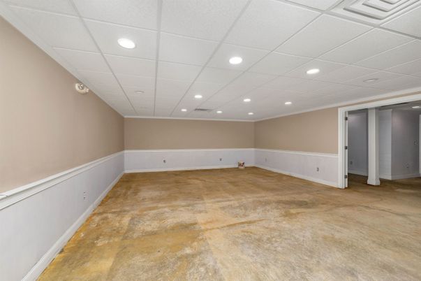 Empty room, Interior, Recessed Lighting