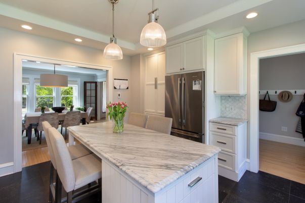 Dining room, Interior, Kitchen, Pendant Lights, Recessed Lighting, Stainless Steel Appliances, Wood Texture Flooring