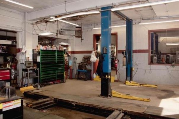 Garage, Interior