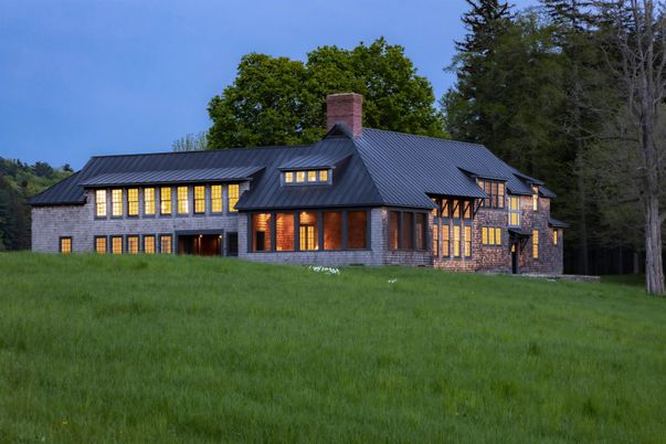 Backyard, Exterior, Facade, Brick Facade, Log Home
