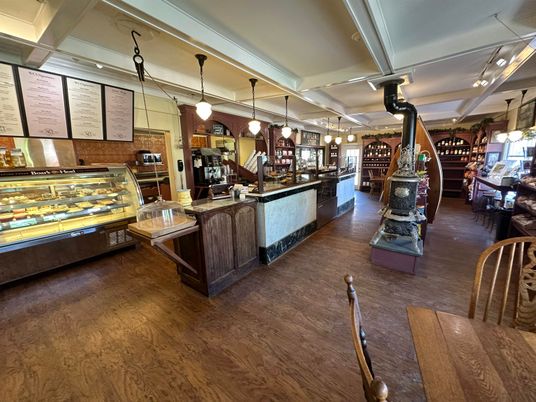 Interior, Pendant Lights, Wood Texture Flooring