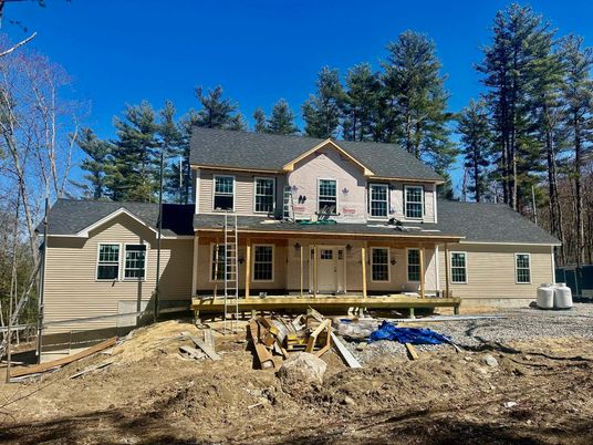 Exterior, Facade, Farmhouse