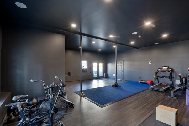 Fitness Equipment, Interior, Recessed Lighting, Wood Texture Flooring