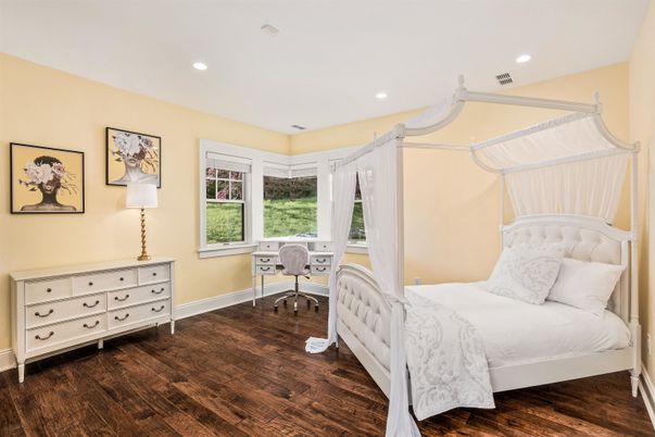 Bedroom, Home Office, Interior, Recessed Lighting, Wood Texture Flooring