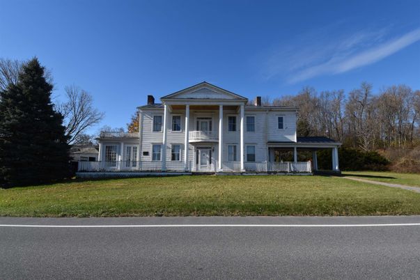 Backyard, Exterior, Facade, Georgian