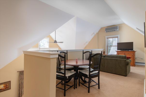 Dining room, Interior
