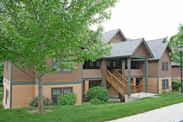 Exterior, Facade, Log Home