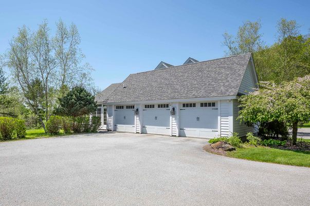 Attached, Exterior, Facade, Cape Cod