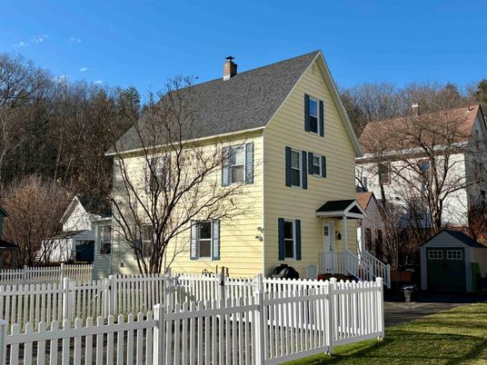 Exterior, Facade, Cape Cod