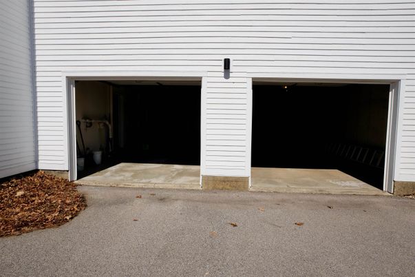 Detached Garage, Exterior