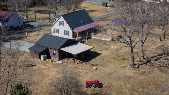 Exterior, Drone