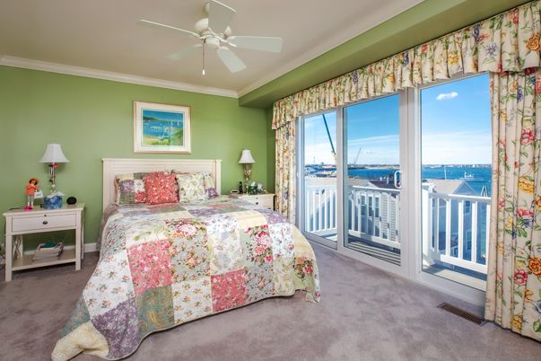 Bedroom, Interior, Water