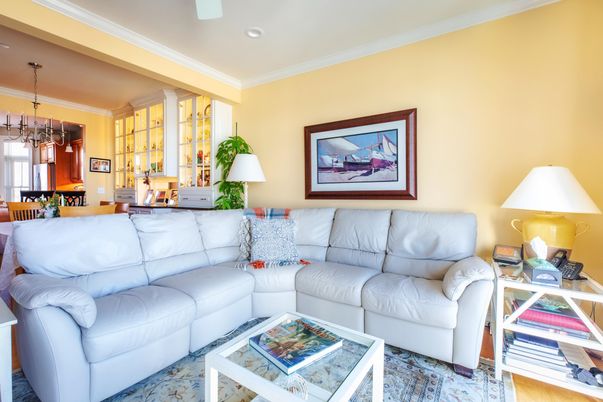 Interior, Living room, Pendant Lights, Recessed Lighting