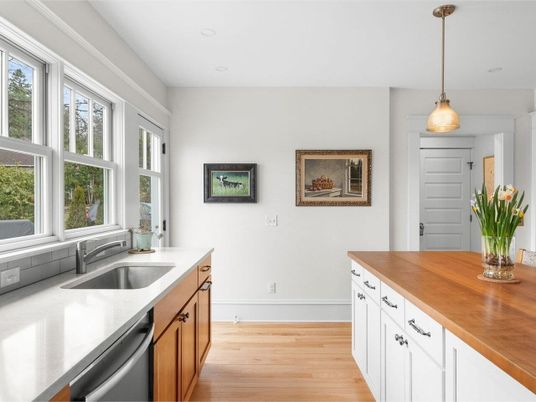 Interior, Kitchen, Pendant Lights, Recessed Lighting, Wood Texture Flooring