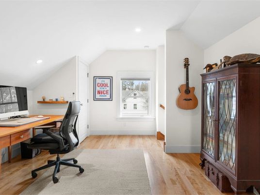 Home Office, Interior, Recessed Lighting, Wood Texture Flooring