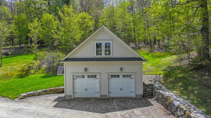 Detached Garage, Exterior