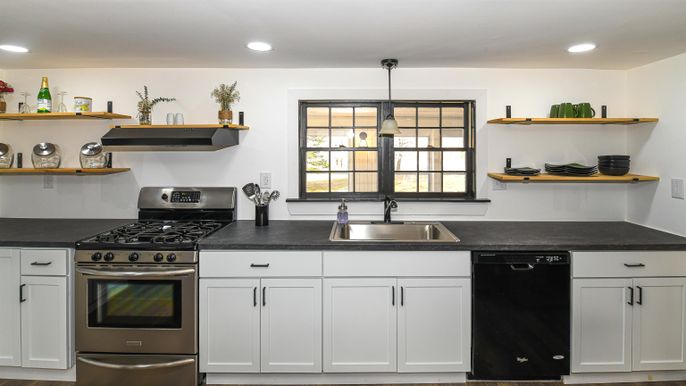 Interior, Kitchen, Pendant Lights, Recessed Lighting, Stainless Steel Appliances