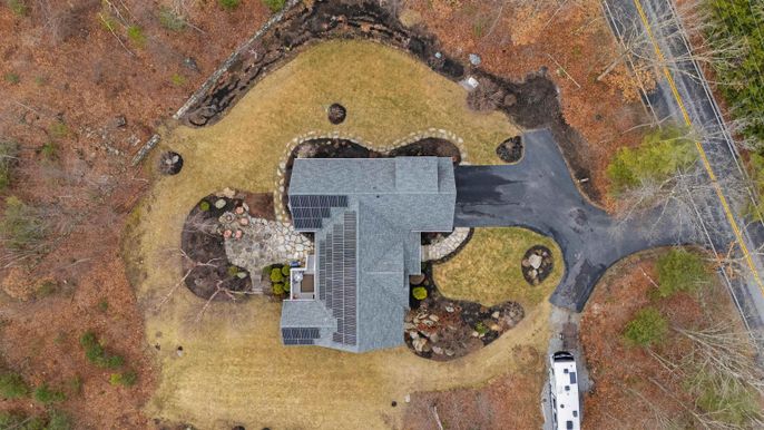 Exterior, Drone