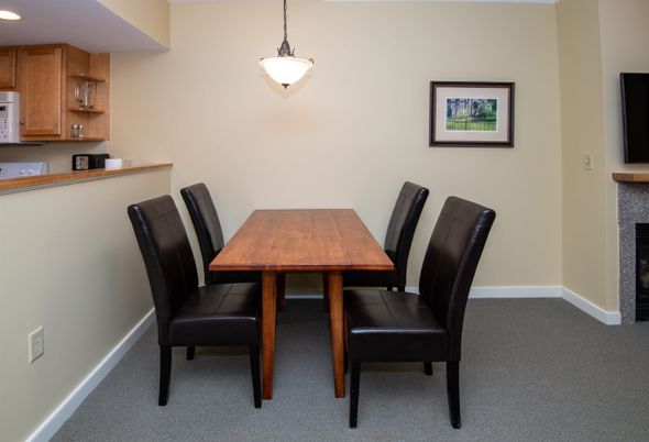 Dining room, Interior, Pendant Lights, Recessed Lighting