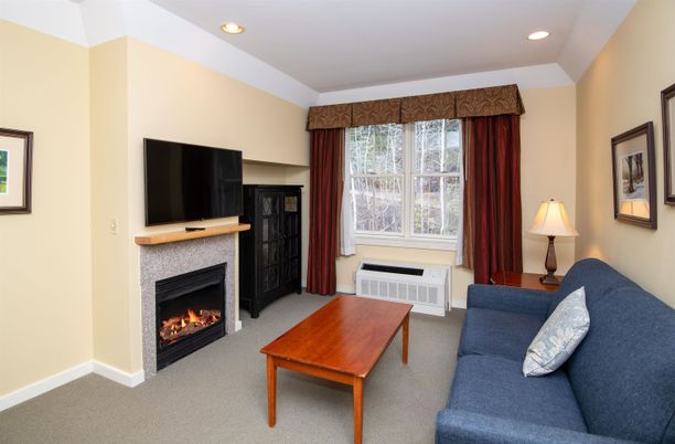 Fireplace, Interior, Living room, Recessed Lighting