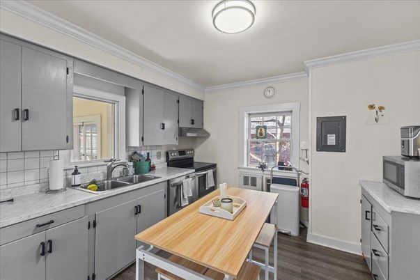Interior, Kitchen, Stainless Steel Appliances, Wood Texture Flooring