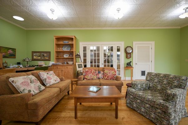 Interior, Living room, Recessed Lighting, Wood Texture Flooring