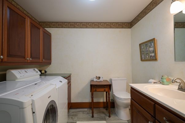 Interior, Washer, Wood Texture Flooring